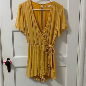 Abercrombie & Fitch Mustard Yellow Short Sleeve Wrap Romper
